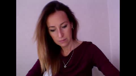 olyra11 online show from March 2026 08:42:02 AM