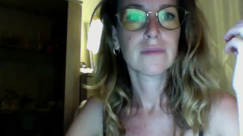 Snapshot of olyra11 chatting on June 2026 06:17:02 PM olyra11 online show from June 2026 06:17:02 PM