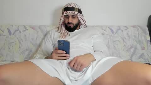 Snapshot of omar_xoxo chatting on January 2025 10:36:01 PM Omar online show from January 2025 10:36:01 PM