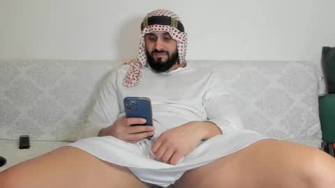 Snapshot of omar_xoxo chatting on January 2025 07:22:01 AM Omar online show from January 2025 07:22:01 AM