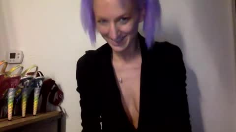 omilk online show from December 2024 01:14:01 AM