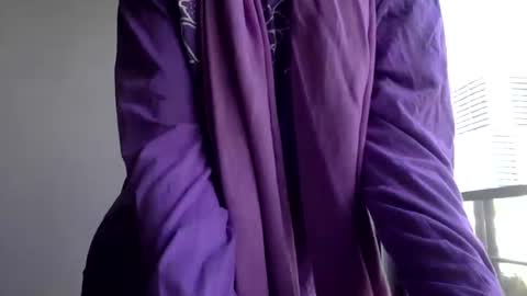 omilk online show from December 2024 05:54:01 PM