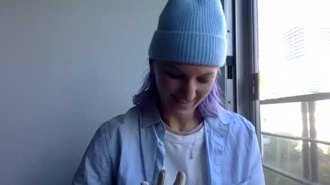 omilk online show from December 2024 05:08:01 PM