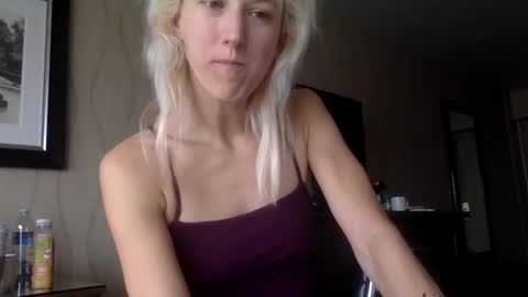 omilk online show from September 2025 04:45:01 PM