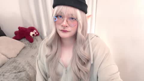 Snapshot of omorimori chatting on June 2026 01:35:02 PM Omori Chan online show from June 2026 01:35:02 PM