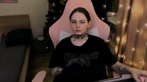 on_yxxx online show from December 2025 09:22:02 PM