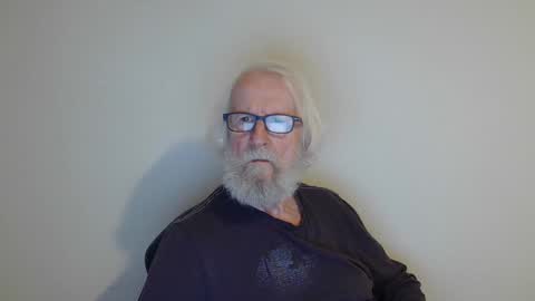 Somewhere over the rainbow online show from January 2025 09:01:01 PM