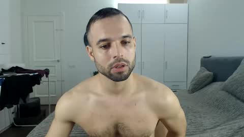 onebestlover online show from November 2025 08:57:01 AM