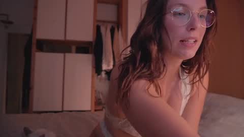 Snapshot of onelittlemermaid chatting on December 2024 09:29:02 PM Ariel online show from December 2024 09:29:02 PM