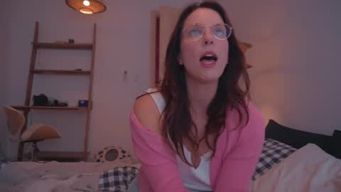 Snapshot of onelittlemermaid chatting on February 2025 10:42:02 PM Ariel online show from February 2025 10:42:02 PM