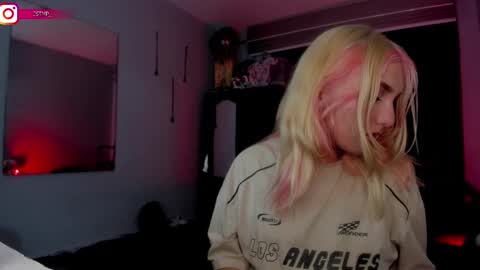 YIN MIGUEL online show from February 2025 06:40:01 AM