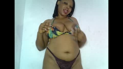 Snapshot of oneofdbestchubbygaloncb chatting on June 2026 06:35:02 PM oneofdbestchubbygaloncb online show from June 2026 06:35:02 PM