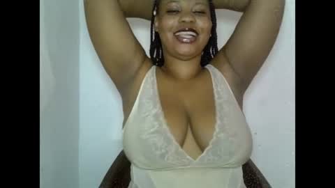 Snapshot of oneofdbestchubbygaloncb chatting on June 2026 03:42:02 AM oneofdbestchubbygaloncb online show from June 2026 03:42:02 AM