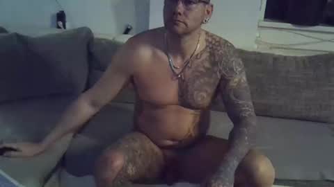 .....mICha..... online show from January 2026 07:00:01 AM