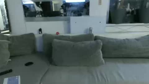 .....mICha..... online show from February 2026 03:32:01 PM