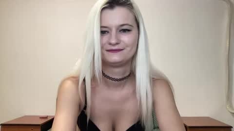 Onika online show from September 2025 09:16:02 PM