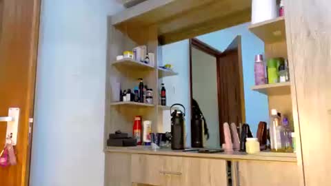 Bestie online show from December 2024 07:15:02 AM