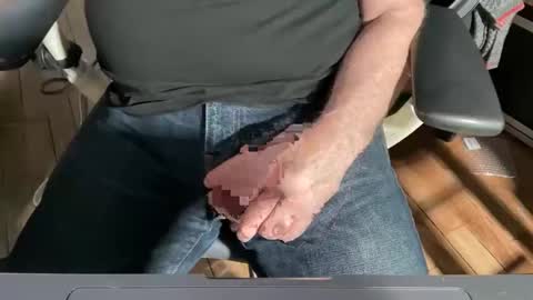 onlocationnyc online show from March 2026 10:49:02 PM