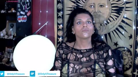 Snapshot of only1jtreasure chatting on January 2025 09:22:01 PM Only1JTreasure online show from January 2025 09:22:01 PM