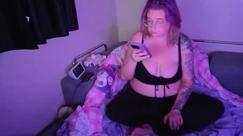 Snapshot of onyxilvara chatting on June 2026 03:19:02 AM MISS ONYX online show from June 2026 03:19:02 AM