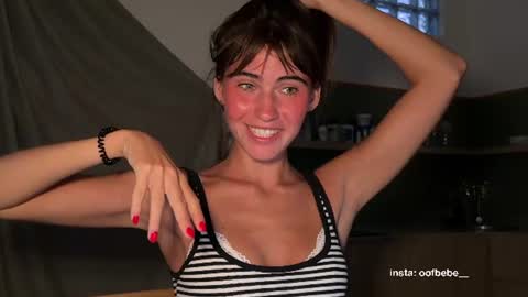 Snapshot of oofbabe__ chatting on June 2026 10:10:02 PM Helen online show from June 2026 10:10:02 PM