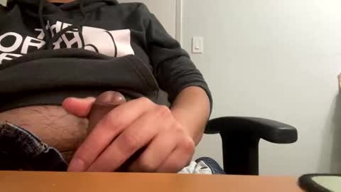 ooiskyfalloo online show from December 2025 03:02:02 AM