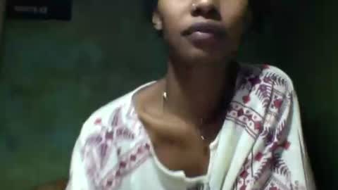 oolyette online show from November 2025 07:51:01 AM