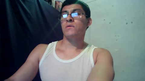 Snapshot of oomaurooo chatting on June 2026 07:35:02 AM oomaurooo online show from June 2026 07:35:02 AM