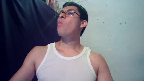 Snapshot of oomaurooo chatting on June 2026 07:35:02 AM oomaurooo online show from June 2026 07:35:02 AM