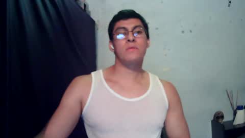 Snapshot of oomaurooo chatting on July 2026 07:34:01 AM oomaurooo online show from July 2026 07:34:01 AM