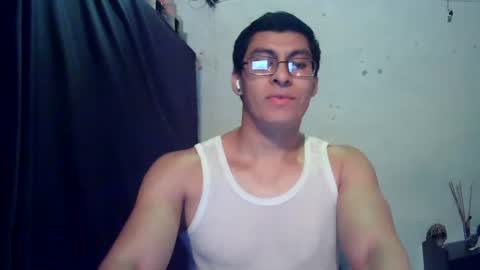 Snapshot of oomaurooo chatting on July 2026 08:06:02 AM oomaurooo online show from July 2026 08:06:02 AM