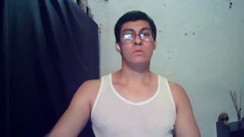 Snapshot of oomaurooo chatting on July 2026 05:12:02 AM oomaurooo online show from July 2026 05:12:02 AM