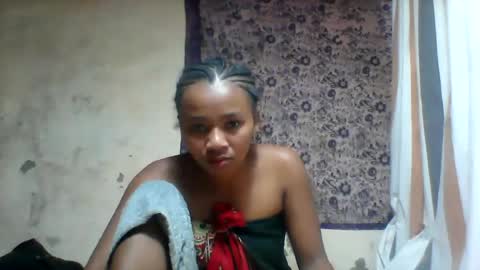 Snapshot of oooozafiette chatting on June 2026 06:53:02 PM oooozafiette online show from June 2026 06:53:02 PM