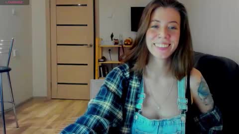 Snapshot of oops_britney chatting on March 2026 01:50:02 PM Britney online show from March 2026 01:50:02 PM