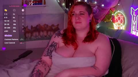 Snapshot of opalreigning chatting on June 2026 08:09:02 AM Opal online show from June 2026 08:09:02 AM