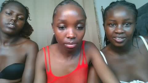 Snapshot of ophellia1 chatting on August 2026 08:11:02 PM ophellia1 online show from August 2026 08:11:02 PM