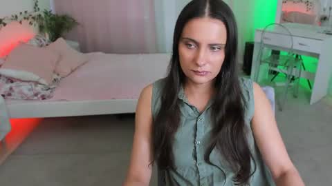 Snapshot of orfeya_one chatting on June 2026 11:29:02 AM Orfeya online show from June 2026 11:29:02 AM