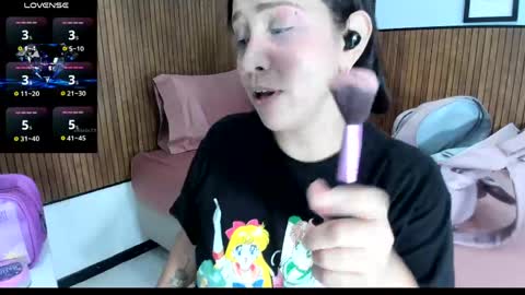 Snapshot of ori_whore chatting on May 2026 01:24:01 AM ori_whore online show from May 2026 01:24:01 AM