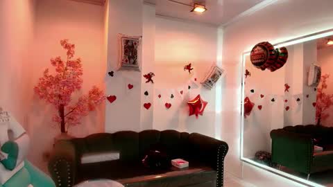 Oriana  online show from February 2026 12:01:01 PM