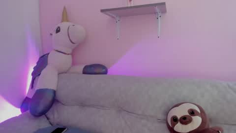 Snapshot of oriana_guzman chatting on May 2026 03:24:02 AM Miss Guzman online show from May 2026 03:24:02 AM