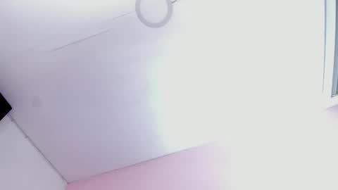 Snapshot of oriana_guzman chatting on May 2026 04:19:01 AM Miss Guzman online show from May 2026 04:19:01 AM