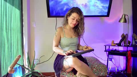 Oriana online show from January 2025 02:02:02 PM