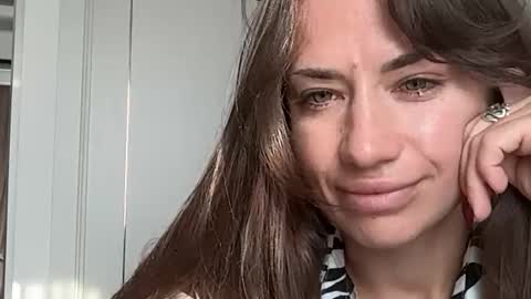 Snapshot of orilayne chatting on March 2026 09:57:01 AM Aksya online show from March 2026 09:57:01 AM