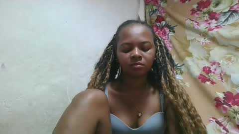 ornellahhh online show from September 2025 04:01:02 PM