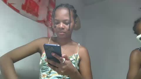 ornellahhh online show from November 2025 10:04:02 AM