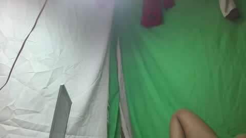 ornellahhh online show from December 2025 01:16:02 PM