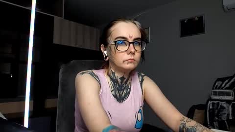 Milana online show from October 2025 11:54:02 AM