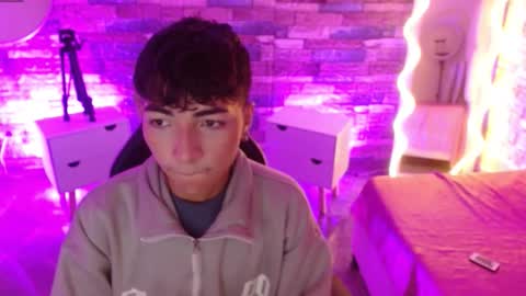 osamu_tay online show from February 2026 11:43:02 AM