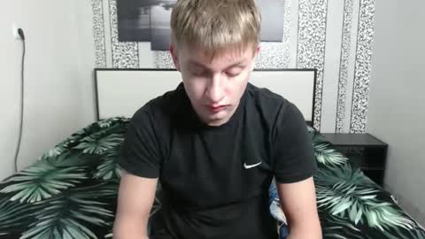 Oscar online show from October 2025 09:04:02 PM