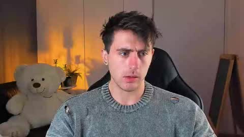 Oscar online show from November 2025 09:06:02 PM